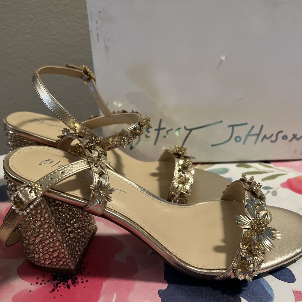 Betsey Johnson shoes Size 11